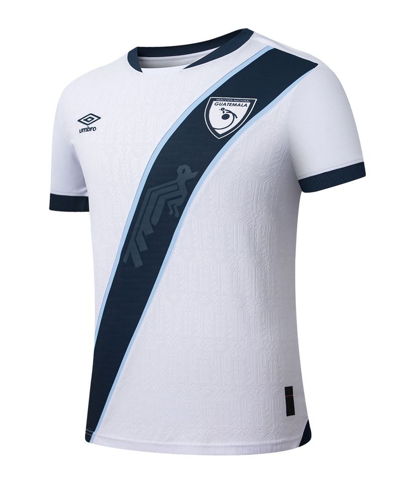 104792738-Camiseta-local-seleccion-de-Guatemala-blanca-para-hombre