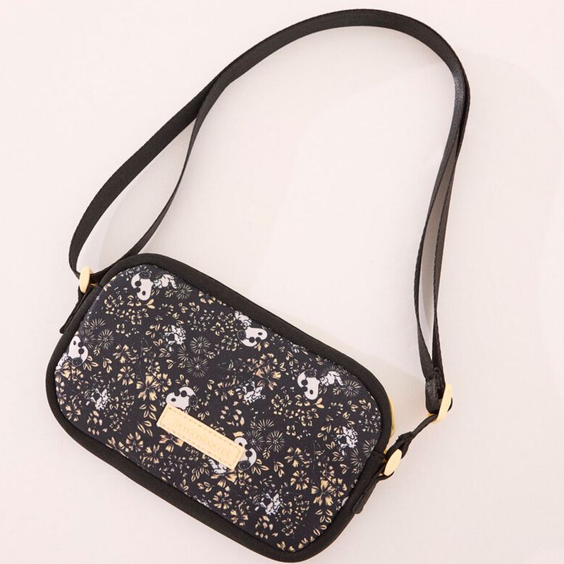 104879441-Funda-para-celular-Women-Secret-estampada