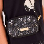 104879441-Funda-para-celular-Women-Secret-estampada