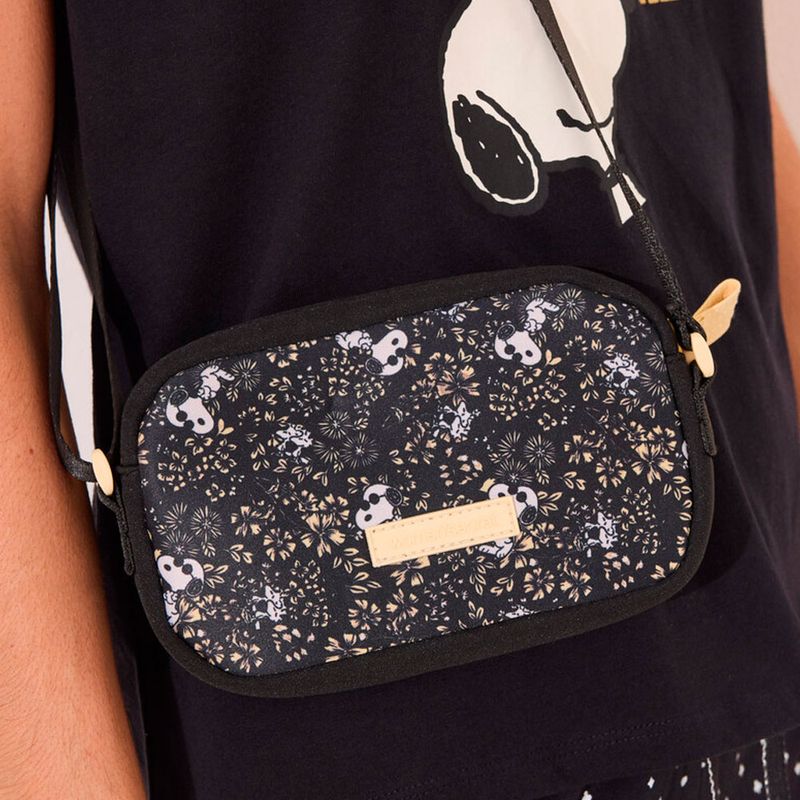 104879441-Funda-para-celular-Women-Secret-estampada
