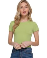 104881348-Camiseta-Active-Basic-verde-manga-corta-para-mujer