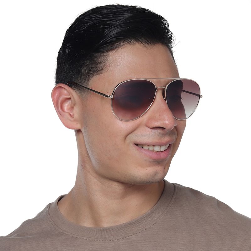 104473460-2.jpg