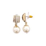 104691204-Aretes-cortos-con-baño-de-oro-para-mujer