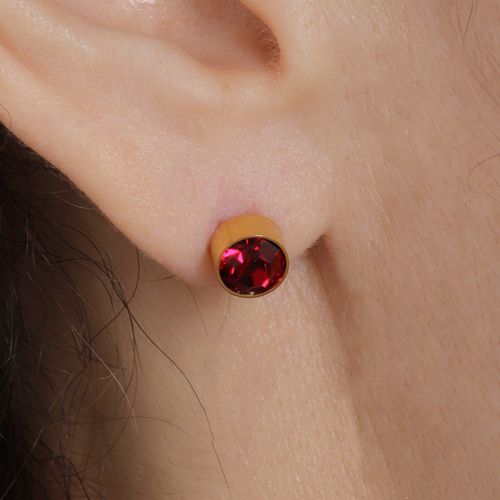 Aretes cortos en acero inoxidable dorado para mujer