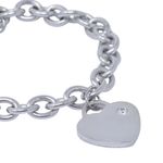 104824346-Brazalete-en-acero-inoxidable-plateado-con-dije-de-corazon-para-mujer
