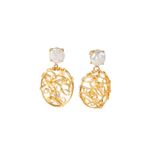 Colección de aretes bordados