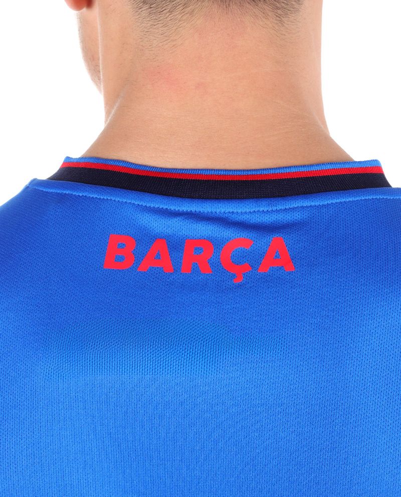 104834623-Camiseta-deportiva-Futbol-Club-Barcelona-soccer-cities-celeste-para-hombre