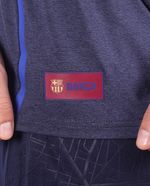 104834629-Camiseta-deportiva-tipo-polo-Futbol-Club-Barcelona-azul-navy-para-hombre