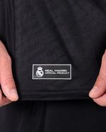 104834672-Camiseta-deportiva-Real-Madrid-negra-para-hombre
