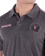 104834653-Camiseta-deportiva-tipo-polo-Inter-de-Miami-gris-para-hombre