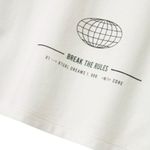 104887580-Camiseta-blanca-con-estampado-para-niño