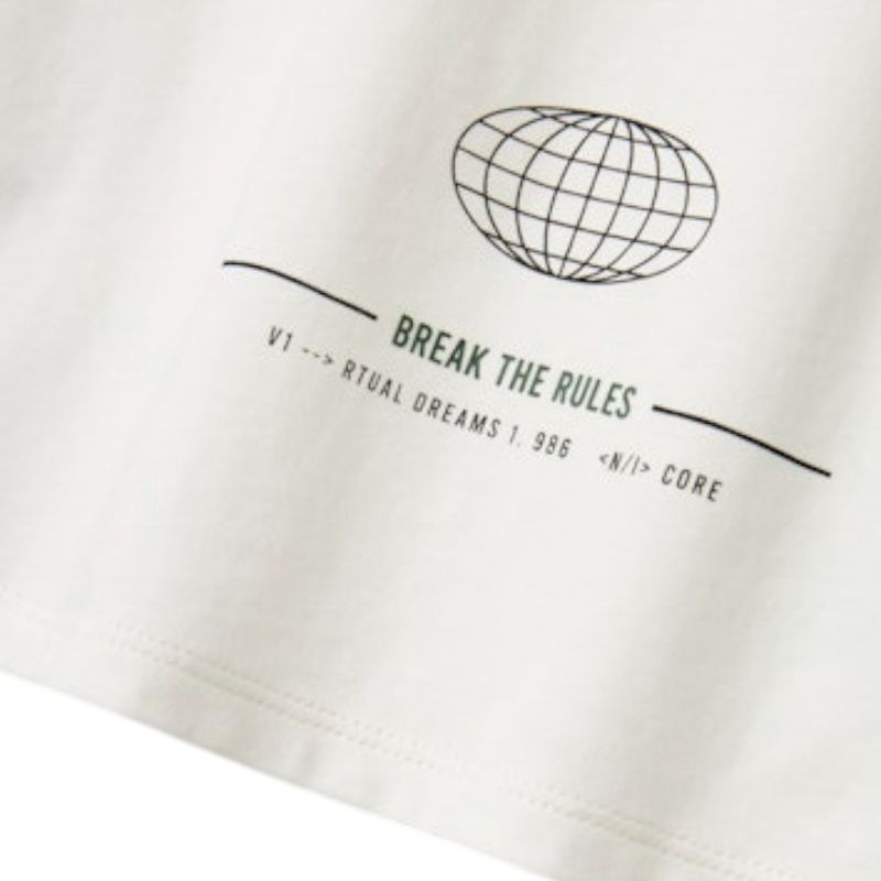 104887580-Camiseta-blanca-con-estampado-para-niño