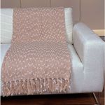 104883459-Frazada-boho-con-flecos-152x127-cm