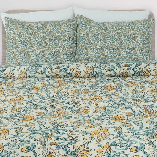 Cubrecama diseño estampado de flores