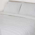 104511710-Cubrecama-diseño-solido-