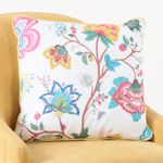 104512693-Cojin-estampado-con-bordado-bohemio-40x40-cm