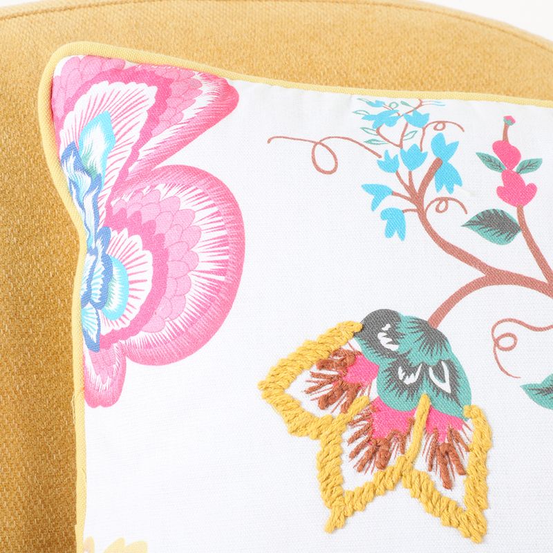 104512693-Cojin-estampado-con-bordado-bohemio-40x40-cm