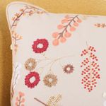 104512691-Cojin-estampado-con-bordado-de-flores-45x45cm