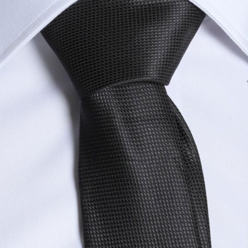 103719173-Corbata-Oscar-de-la-Renta-regular-fit-negra-texturizada-para-hombre