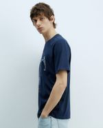 104856129-Camiseta-Sfera-azul-navy-con-estampado-de-bicicleta-para-hombre