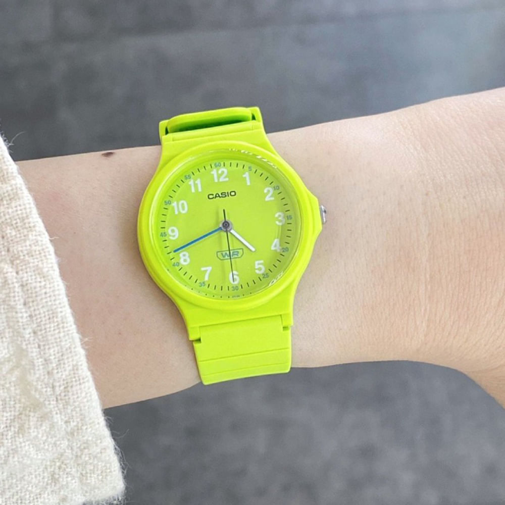 Reloj Casio análogo de resina color verde para mujer - Siman Costa Rica