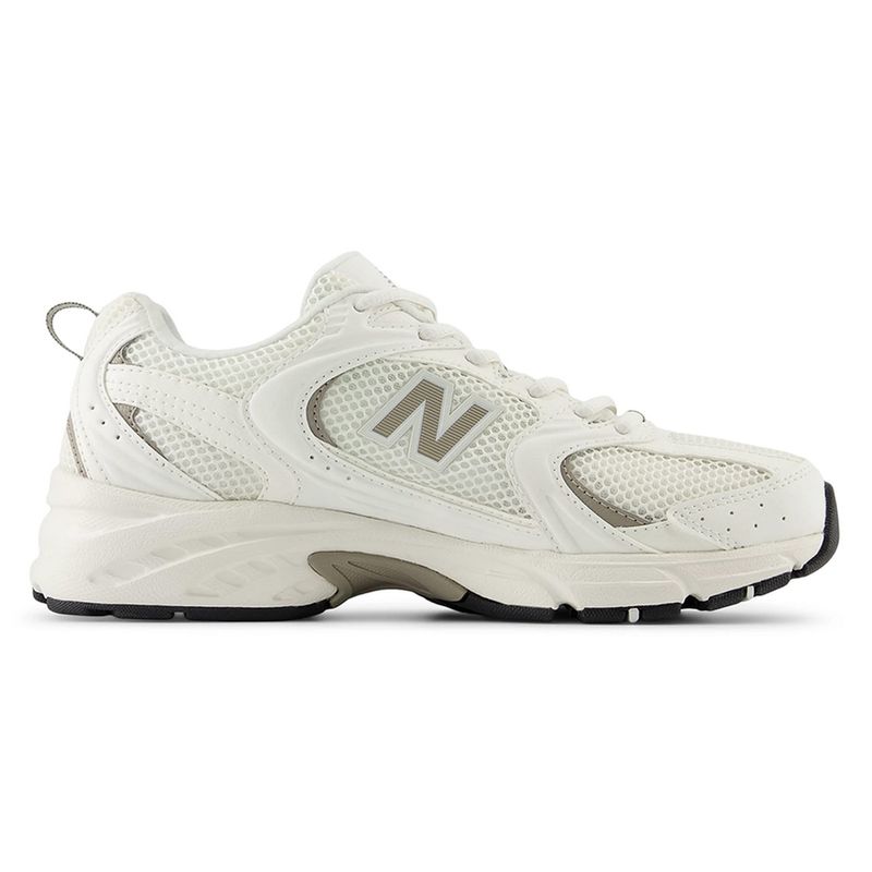 104899234-Zapato-New-Balance-530-casual-beige-para-mujer