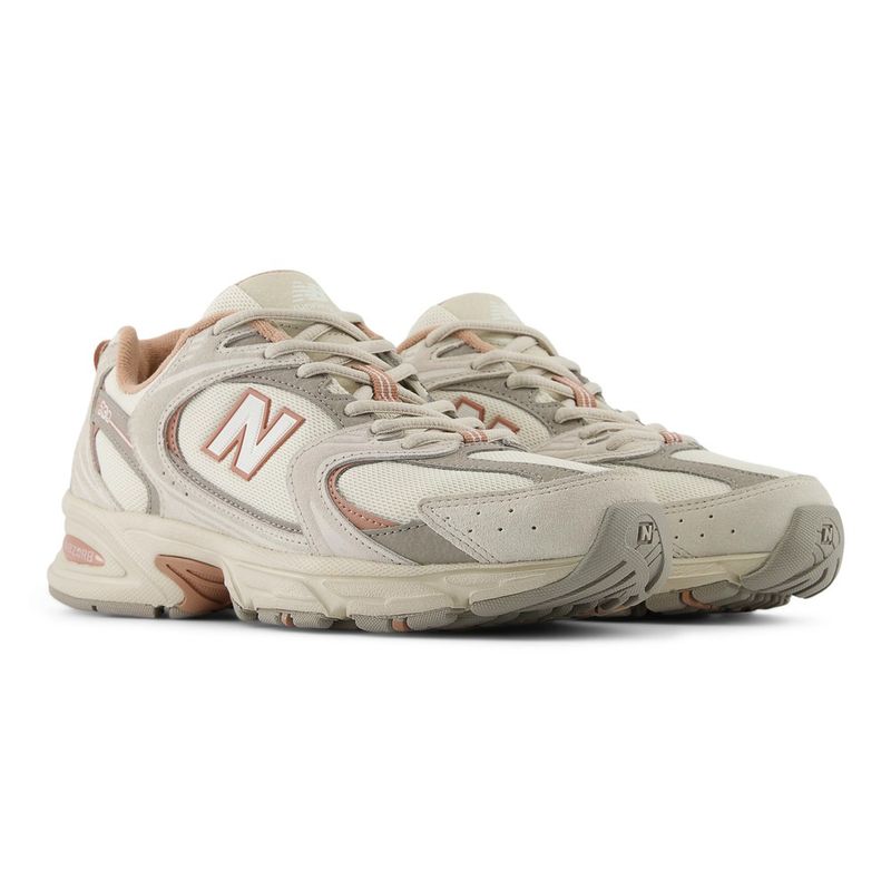 104899244-Zapato-New-Balance-530-casual-beige-para-mujer