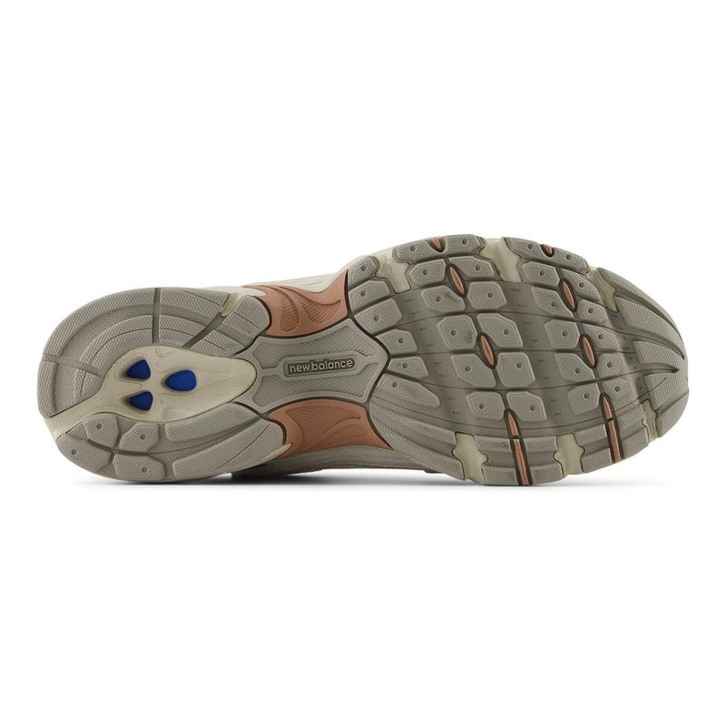 104899244-Zapato-New-Balance-530-casual-beige-para-mujer