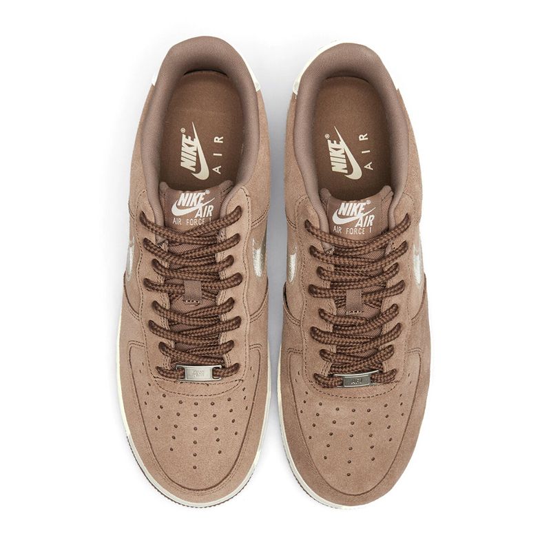 104904012-Zapato-casual-Nike-Air-Force-1-07-LV8-Trend-cafe-para-hombre