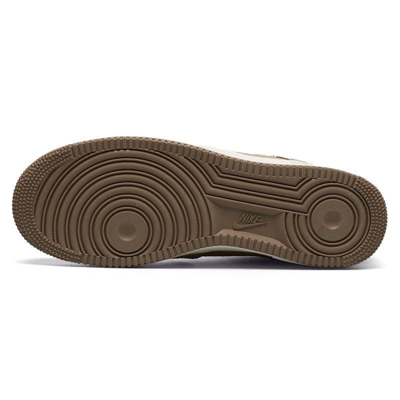 104904012-Zapato-casual-Nike-Air-Force-1-07-LV8-Trend-cafe-para-hombre