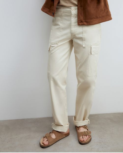 Pantalón cargo Sfera beige sólido para hombre