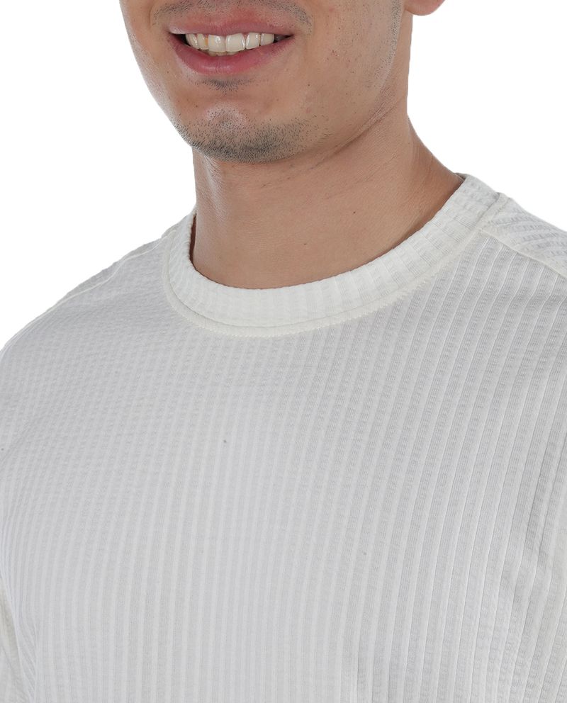 104841395-Camiseta-Denim-and-Flower-relaxed-fit-blanca-con-rayas-texturizadas-para-hombre