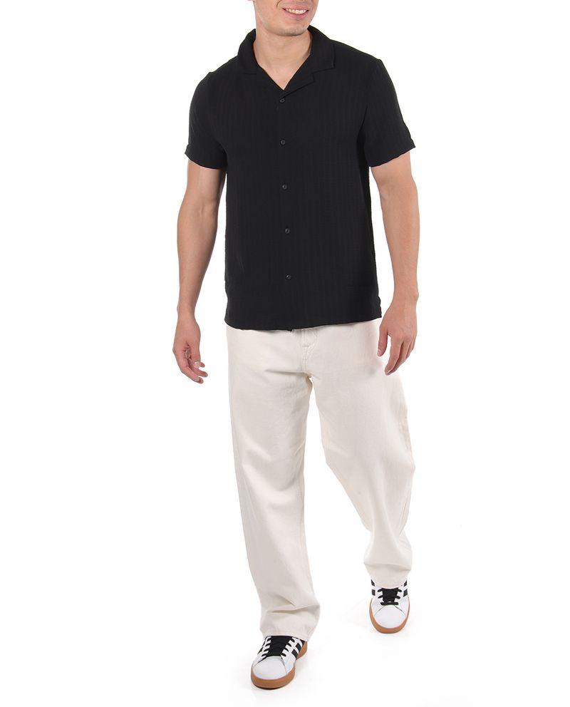 104841423-Camisa-casual-Denim-and-Flower-negra-rayada-para-hombre