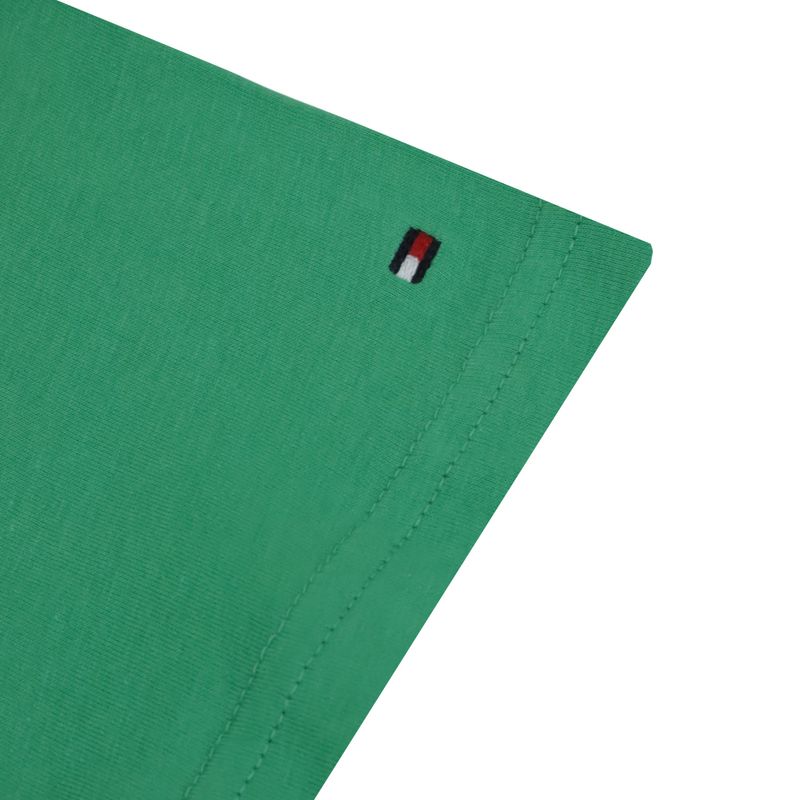 104754718-Camiseta-verde-con-estampado-para-niño