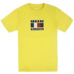 104754728-Camiseta-amarilla-con-estampado-para-niño