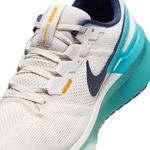 104905390-Zapato-Nike-Air-Zoom-Structure-25-deportivo-blanco-para-hombre
