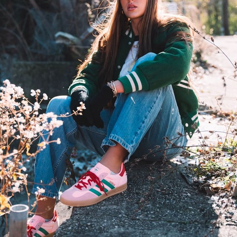104903508-Zapato-Adidas-Originals-Gazelle-casual-rosado-para-mujer