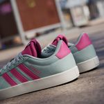 104903566-Zapato-Adidas-VL-Court-casual-color-verde-para-mujer
