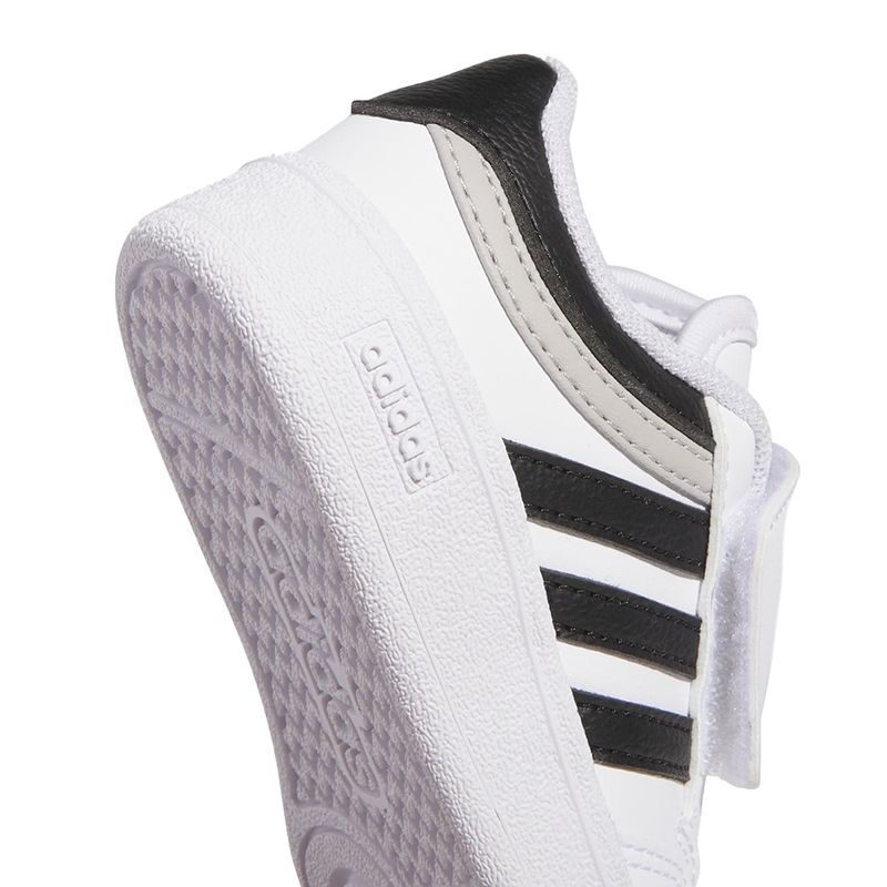 104910261-Zapato-Adidas-Hoops-deportivo-casual-blanco-para-niño-bebe-