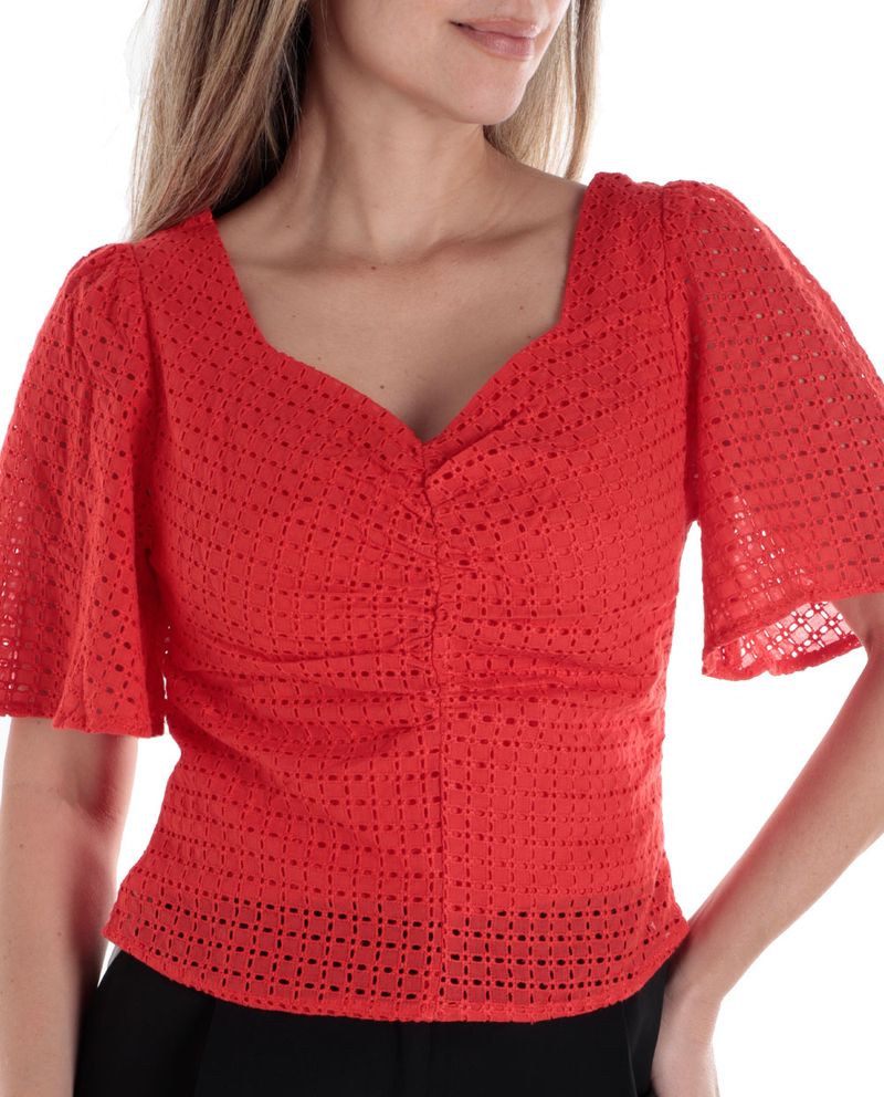 104749252-Blusa-Sabrina-casual-roja-manga-3-4-para-mujer