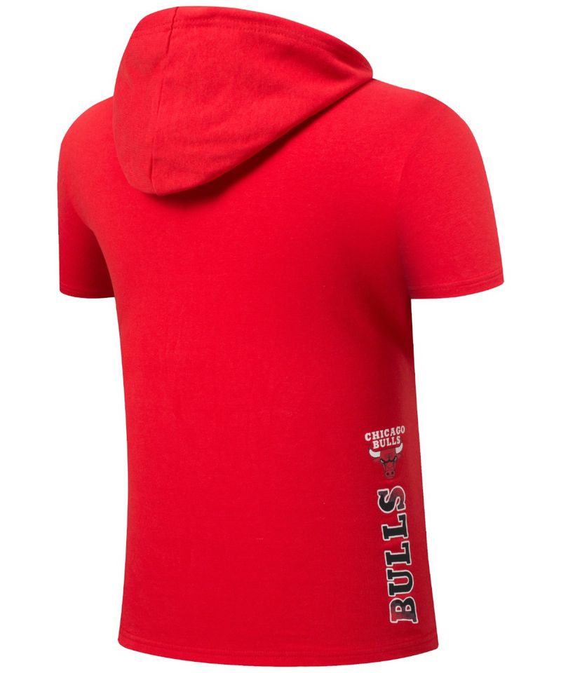 104861655-Camiseta-deportiva-con-gorro-Chicago-Bulls-roja-para-hombre