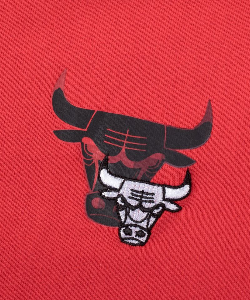 104861655-Camiseta-deportiva-con-gorro-Chicago-Bulls-roja-para-hombre