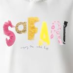 104765606-Sudadera-blanca-con-estampado-para-niña