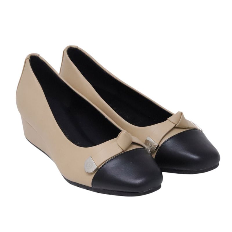 104871673-Zapato-casual-Anne-Klein-beige-para-mujer