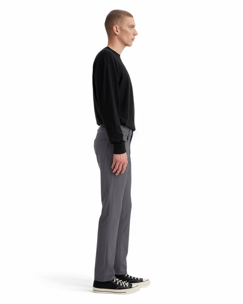 104909128-Pantalon-Levi-s-511-slim-tech-gris-con-textura-para-hombre
