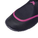 104864430-Zapato-acuatico-Runic-color-negro-para-mujer