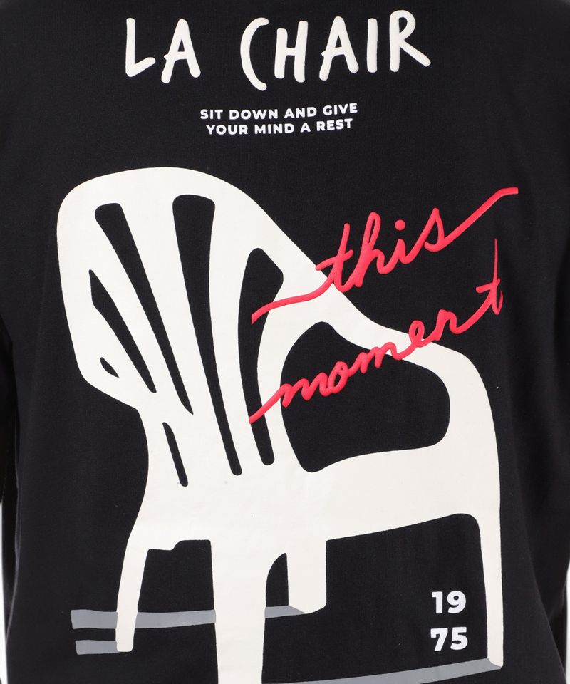 104765630-Camiseta-Orange-regular-fit-negra-con-estampado--La-Chair--para-hombre