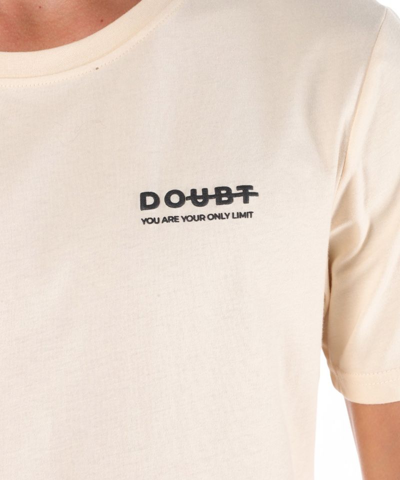 104765648-Camiseta-Orange-regular-fit-beige-con-estampado--DOUBT--para-hombre