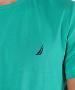 104867107-Camiseta-Nautica-regular-fit-verde-solida-para-hombre