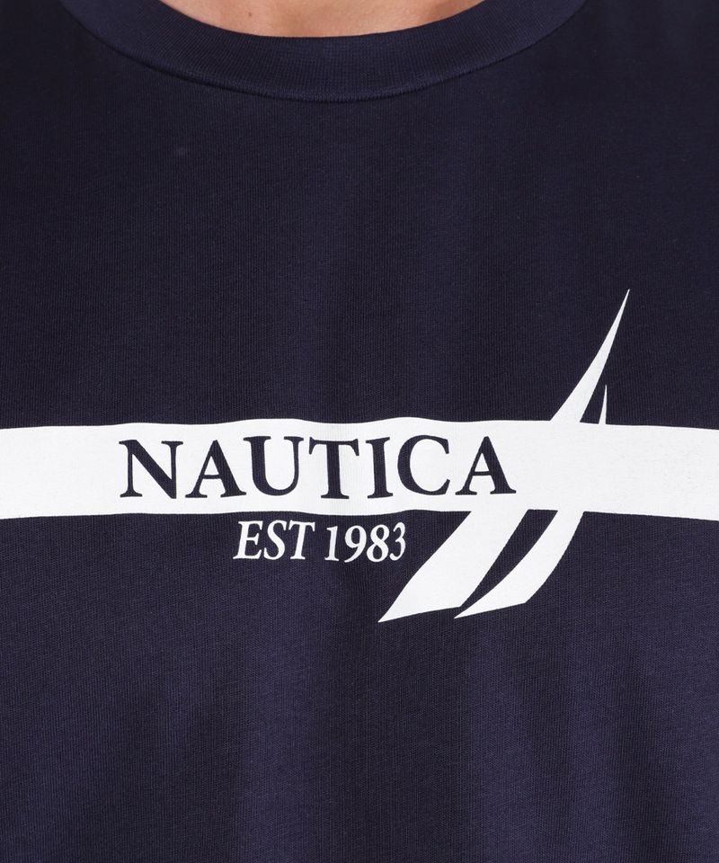 104869575-Camiseta-regular-fit-Nautica-navy-estampada-para-hombre